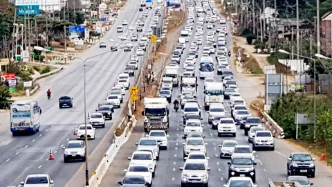 มิตรภาพยังยาวนาน เช็กสภาพจราจรก่อนออกเดินทาง หยุดยาวรถติดหลายเส้น