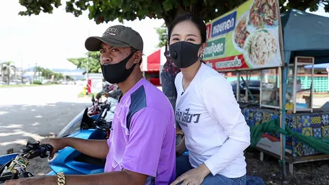 "โบว์ลิ่ง" ทึ่งคาดไม่ถึง อาชีพแปลก โบกทุเรียน