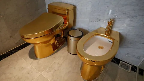 โรงแรมในเวียดนามสุดหรู โถส้วมยังเคลือบทองคำ