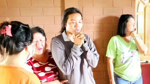 แม่ไม่อยากเชื่อ ลูกชาย ม.4 เรียนดีระดับเหรียญทอง ปลิดชีพในห้อง