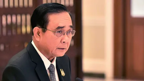 ชงตั้งศูนย์ฟื้นฟูเศรษฐกิจ “บิ๊กตู่” รับข้อเสนอบูรณาการทุกส่วนกู้ประเทศ