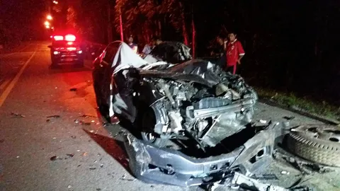 "หมอฟัน" ดับชนท้าย 6 ล้อ