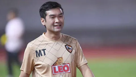 "บิ๊กฮั่น" พร้อมเตะไทยลีก จบ ธ.ค. หากช่วยทีมไทยลีกอยู่รอด