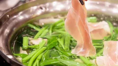 เอาแล้ว ร้านชาบูดังจ่ออารยะขัดขืน ลั่นไม่ปิดร้านอีก หนี้บาน พนักงานต้องกินข้าว 