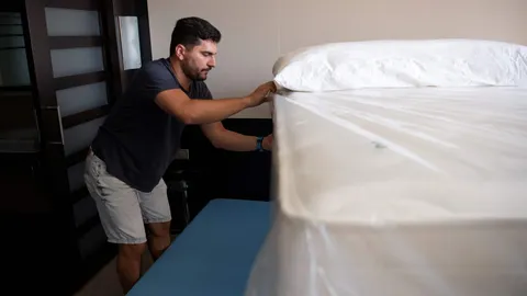 จริงไหม? งานวิจัยบอกผู้ชาย 1 ใน 3 ไม่เคยเปลี่ยนผ้าปูที่นอน