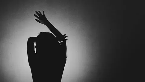 เด้งเข้ากรุ ร.ต.อ.ฉาว สน.บุคคโล เซ่นคดีข่มขืน แบล็กเมล์ลูกสาวนายพล