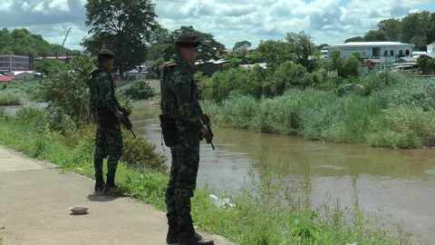 ฝ่ายความมั่นคงจับตา เกาะโนแมนแลนด์ สกัดต่างด้าวข้ามน้ำเมย ลักลอบเข้าไทย
