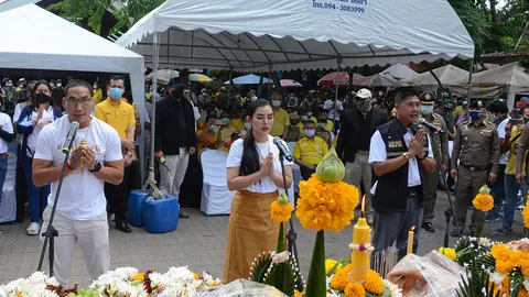 ทีมส่องผีขอขมา อ่านผิด-อ่านถูก เรนนี่เสียงสั่นรัว ขอให้ย่าโมอโหสิ (คลิป)