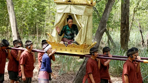 "เบนซ์" ตกใจแทบตกเสลี่ยง "โอม-ภูมิ" ฮีโร่โผล่ปราบโจรใน "ภูตรัตติกาล"