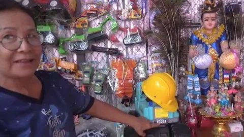 เลขเด็ด กุมารทอง "ไอ้จุก" เผยเรื่องแปลก จู่ๆ รถของเล่นออกไปอยู่นอกศาลาวัด