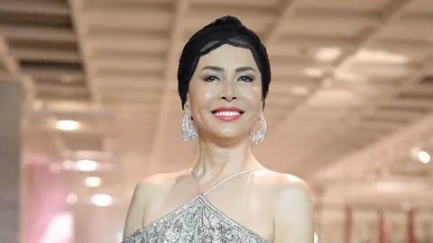 ศิวพร จริยะเวช ประดิดประดอยแมสก์และเฟซชิลด์แต่ละชิ้นไม่ซ้ำใคร