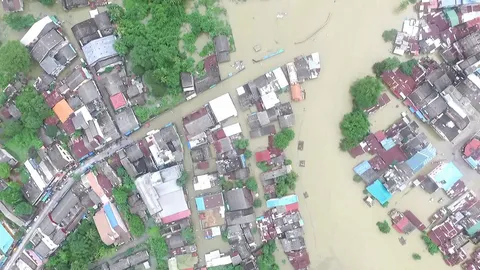 ฝนถล่ม "ลานีญา" กำลังมา เตือนภาคกลาง ตะวันออก ใต้ รับมือน้ำท่วมหนัก 
