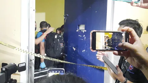 นาทีเกิดเหตุ ยิงกันในบ่อน กทม. 4 ศพ เสียงปืนดังขึ้นหลายนัด