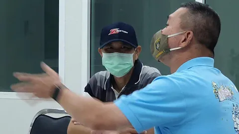 มอบตัวแล้ว "นายล้าน" ลูกน้อง ส.ว.ก๊อง ฉกมือถือพยานบอส ไปทุบทิ้ง 