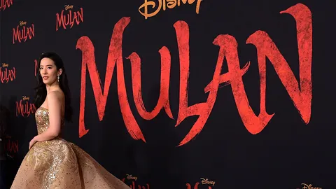 "Mulan" เจออาถรรพณ์ สร้างเสร็จอดฉาย แต่ในที่สุดออกแผนดูออนไลน์