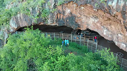 มนุษย์ชอบนอนบนเตียงเมื่อ 2 แสนปีก่อน