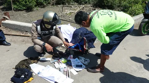 พบกระเป๋าของนักเรียนสาว ถูกบิ๊กไบค์พามาจากพิษณุโลก ทิ้งในแม่น้ำบางปะกง