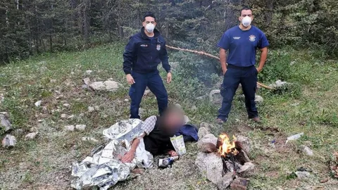 พ่อชาวอเมริกันพร้อมลูก 2 คน ช่วยนักเดินเขา ติดอยู่ในป่านาน 14 วัน