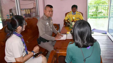 รถตู้จับเด็กโผล่วังทอง ด.ญ. ป.5 เล่านาที "ถูกกระชากแขน" ทำผวาทั้งอำเภอ