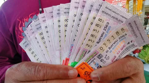 "หลวงปู่หลิว" ให้โชคคนดวงเฮง ถูกหวย 35 ใบ ไม่กั้กบอกที่มา "เลขเด็ด"