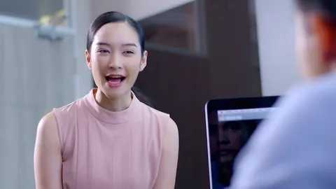 เปิดวาร์ป "จีน่า" เลขาฯ ยืนหนึ่งของปรินทร์ในละคร "โซ่เวรี"