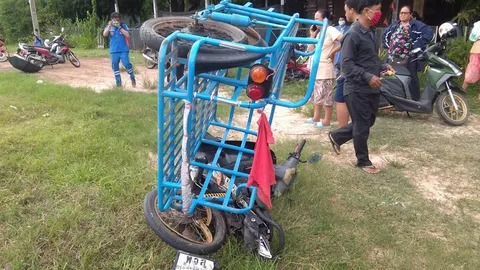 2 ลุงป้าร้อยเอ็ดขี่ซาเล้งไปรับหลานที่ ร.ร. โดนกระบะชนท้ายตายทั้งคู่