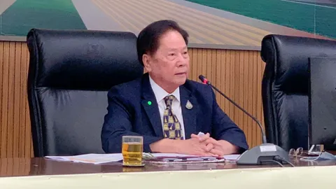 "เสี่ยติ่ง" ขอบคุณ "บิ๊กตู่-ทร." ถอยซื้อเรือดำน้ำ ชมฟังความเห็นทุกฝ่าย