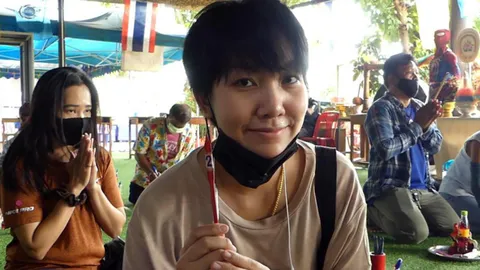 โค้งสุดท้ายจากวัดเขากรวด แห่ขอเลขเด็ด ไอ้ไข่ พี่จุก น้องจันทิมา