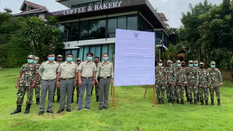 กรมอุทยานฯ ติดป้ายสั่งรื้อรีสอร์ตที่สังขละบุรีใน 30 วัน ปมรุกอช.เขาแหลม