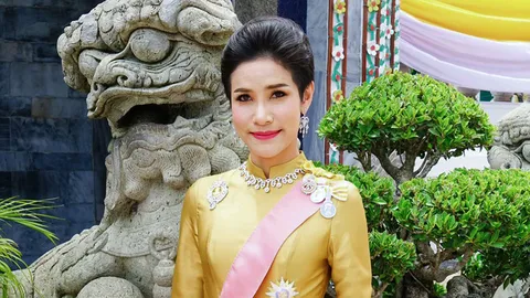 โปรดเกล้าฯ "เจ้าคุณพระสินีนาฏฯ" ให้คืนฐานันดรศักดิ์