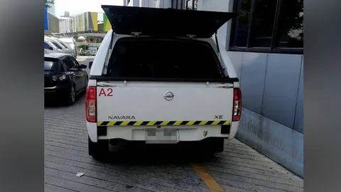 หนุ่มวัย 34 ตกลานจอดรถห้างดัง พ่อเชื่อตายในที่เกิดเหตุ ข้องใจย้ายศพ