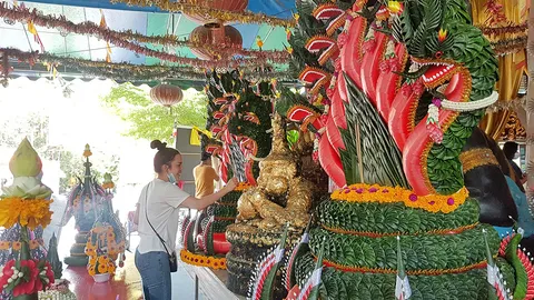 พญานาคราช ให้โชคสาวถูกหวยรางวัลที่ 2 งวดนี้ไม่พลาด "เลขเด็ด" ลุ้นรวย