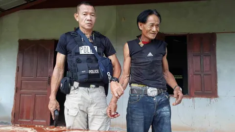 จับ เพ็ง ดงใหญ่ มือปืนรุ่นเก๋า พกลูกซองซุ่มยิงปาก คนทวงหนี้หลานสาว