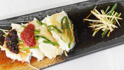 ปลาหิมะนึ่งสามรส by กุลวัชร หงษ์คู