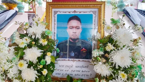 ประชาชนชาวพิษณุโลก ร่วมงานฌาปนกิจ "น้องซัน" บริจาคอวัยวะช่วย 6 ชีวิต