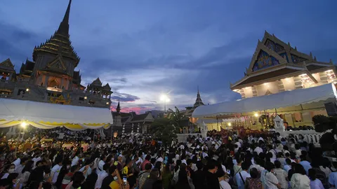 แห่ไหว้พระราหูเสริมมงคล ทั้งชาวบ้าน-เจ้าสัวใหญ่! ไปสวดบูชาแน่นวัดดัง