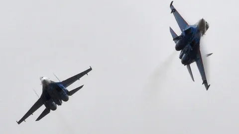 ระทึก รัสเซียส่งบินขับไล่ 4 ลำ สกัดเครื่องบินทิ้งระบิดสหรัฐฯ เหนือทะเลดำ