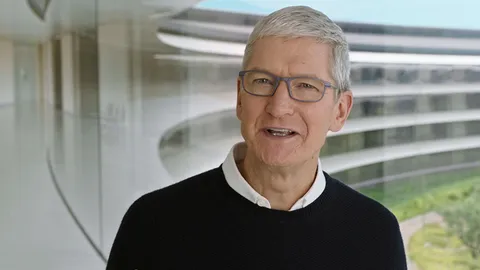 สาวก Apple ถ้ารักกันจริง ต้องรอก่อน iPhone 12 ไม่ได้หายไปไหน