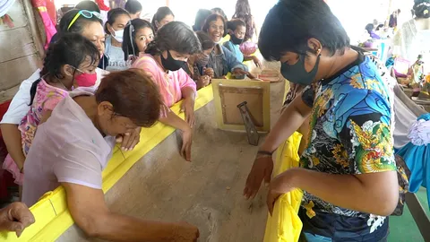 คอหวยเฮ "เลขเด็ด" เรือไม้ตะเคียน "แม่ศรีสะไบทอง" ให้โชคถูกหวยงวดที่ 20