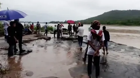 หลวงปู่ถาวร มรณภาพแล้ว พบร่างลอยเกยฝั่ง สปป.ลาว นำศพมาฝังป่าช้าทันที