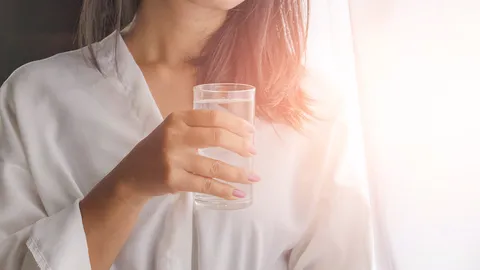 รพ.มหาสารคาม เตือนประชาชนซื้อน้ำดี่ม-น้ำแข็ง-ไอศกรีม เสี่ยงติดเชื้อโรค