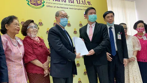 ครู อาจารย์ ศิษย์เก่า เตรียมอุดมศึกษา ร้อง ป.ป.ช.สอบเอาผิด ผอ.ร.ร.