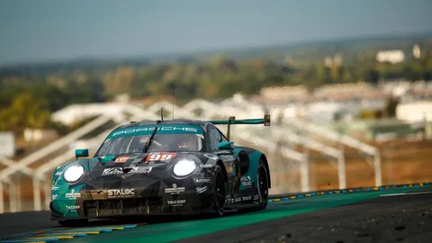 คนไทยหนึ่งเดียว เต๊อะ วุฒิกร ควบ PORSCHE 911 RSR ผ่านเส้นชัยในสนามแข่ง LEMANS 24h