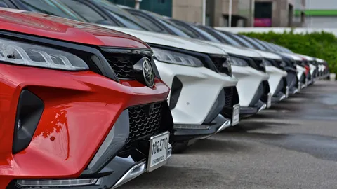 กู่ไม่กลับ! LEGENDER  นำโด่ง ส่องยอดขายรถยนต์เดือนสิงหาคม 2563 