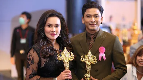 “ใหม่-ป๋อ” คว้ารางวัลพิฆเนศวร นักแสดงยอดเยี่ยม