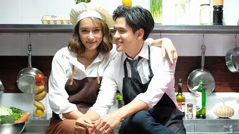 หัวเราะร่าน้ำตาริน