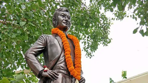 ป้อมปราบศัตรูพ่าย จัดงาน 50 ปี “มิตร ชัยบัญชา”