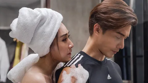 กระติ๊บ อ่อยแรง ทำ บี้ เคลิ้มตาม ใน คลับฟรายเดย์เดอะซีรีส์ 12 ตอน จุดจบของส่วนเกิน