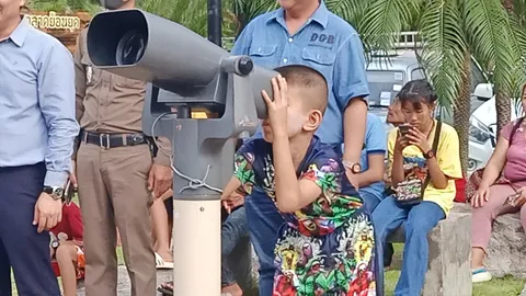 มาแล้ว กล้องส่องทางไกล ดู "ลิงยักษ์" เขาหน่อ ส่งเสริมท่องเที่ยว 