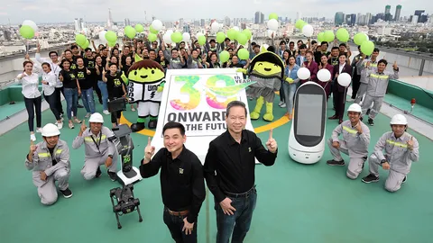 สมชัย เลิศสุทธิวงค์ ฉลองครบรอบ 30 ปี AIS